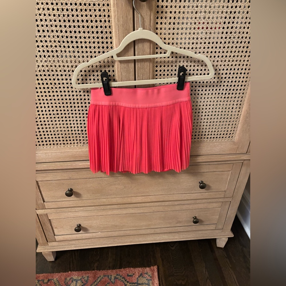 Lululemon tennis skirt - Picture 4 of 4